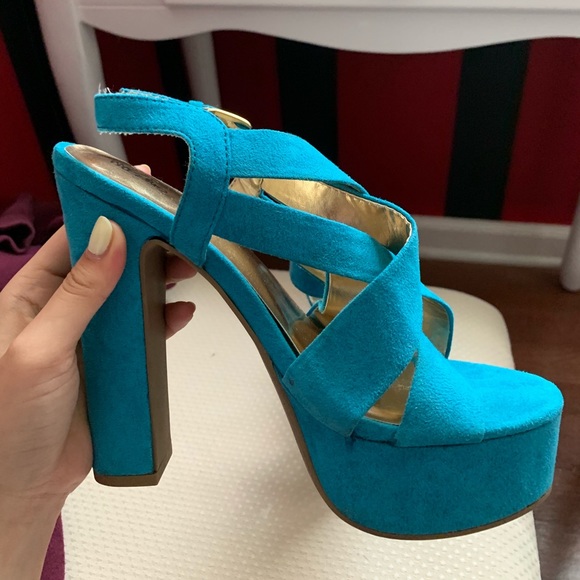 Blue PARTY heels!!! - Picture 4 of 5